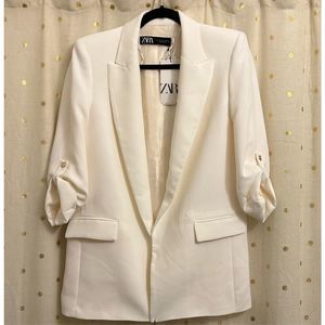 NWT - Zara blazer with rolled-up sleeves - small/off white